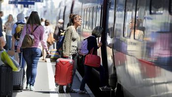 SNCF y RATP acuerdan los contratos de transporte p�blico para Par�s